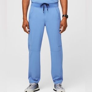 Figs Ceil Blue Men's Axim Cargo Scrub Pants Size L
